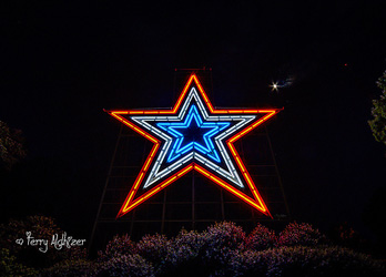 Roanoke Star Red White Blue By Terry Aldhizer